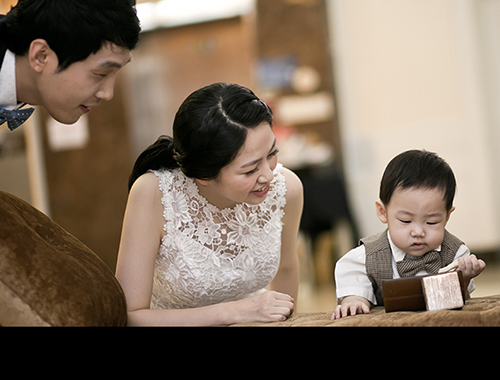 홈촬영 - 아기의 첫 웃음을 포착한 베이비사진